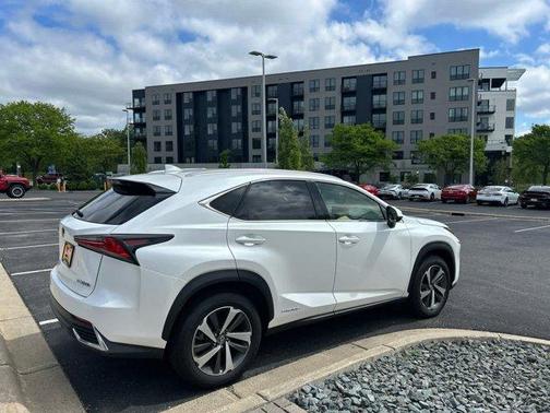 Eminent White Pearl 2019 Lexus NX 300h Base
