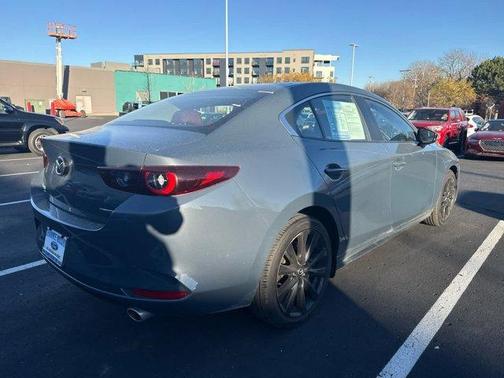 2023 Mazda Mazda3 2.5 S Carbon Edition