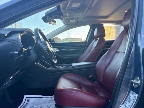 2023 Mazda Mazda3 2.5 S Carbon Edition