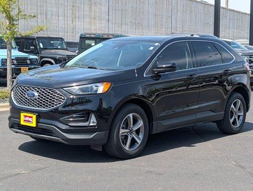 Agate Black Metallic 2024 Ford Edge SEL