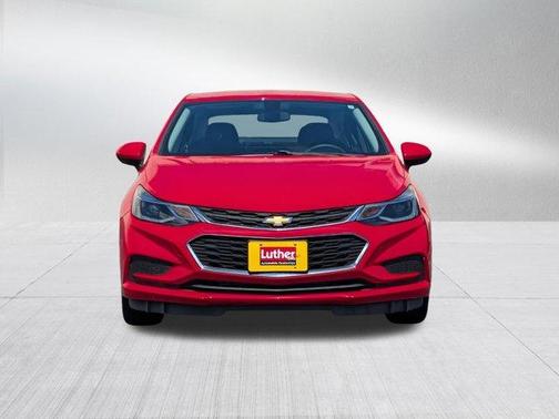 Red 2018 Chevrolet Cruze LT