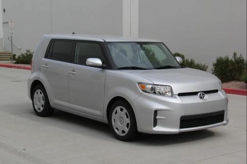 2012 Scion xB Release Series 9.0