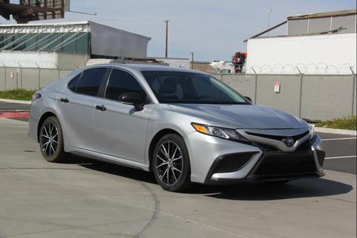 Silver 2022 Toyota Camry SE