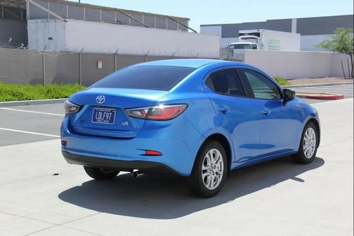 Blue 2018 Toyota Yaris iA Base