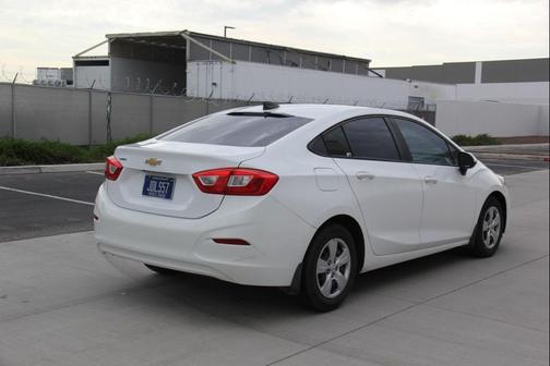 2017 Chevrolet Cruze LS