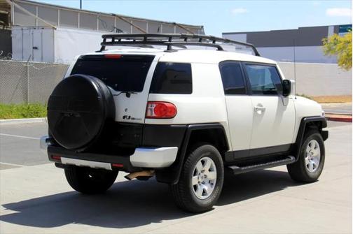 2010 Toyota FJ Cruiser Base
