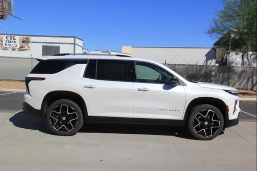 2025 Chevrolet Traverse High Country