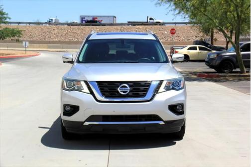 2017 Nissan Pathfinder Platinum