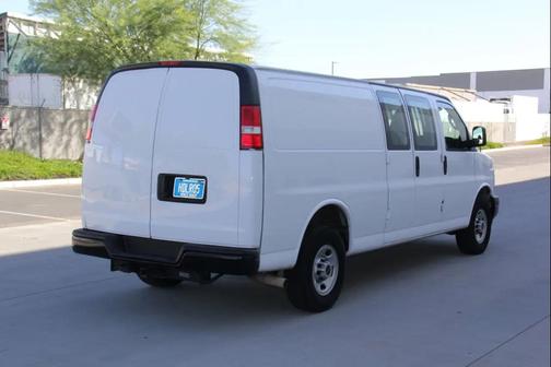2023 GMC Savana 2500 Work Van