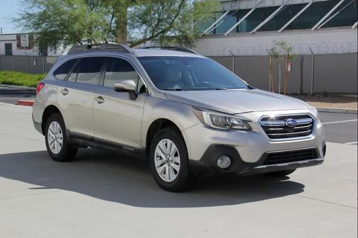 Tan 2018 Subaru Outback 2.5i Premium