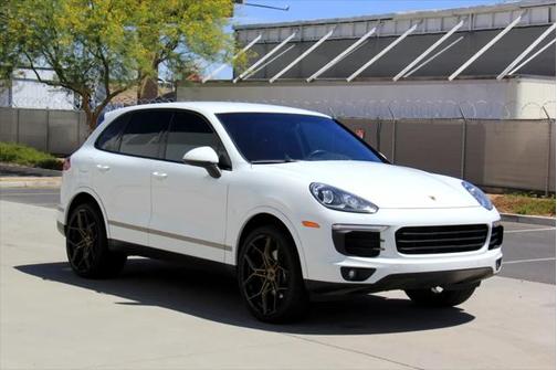 2017 Porsche Cayenne Platinum Edition