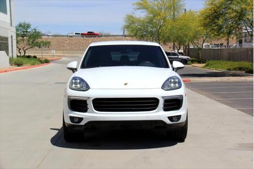 2017 Porsche Cayenne Platinum Edition