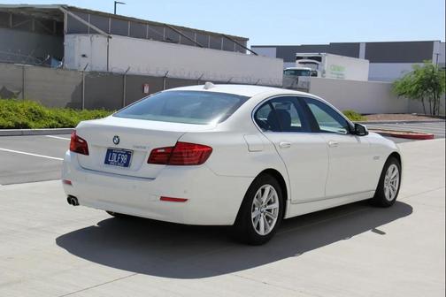 White 2016 BMW 528 528i