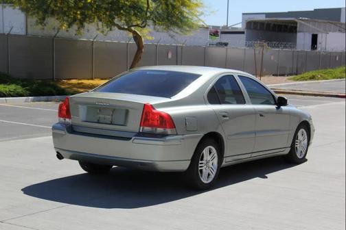 Silver 2007 Volvo S60 2.5T