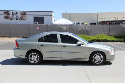 Silver 2007 Volvo S60 2.5T