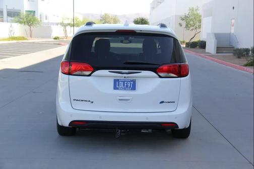 White 2020 Chrysler Pacifica Hybrid Touring L