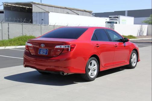 Red 2013 Toyota Camry SE