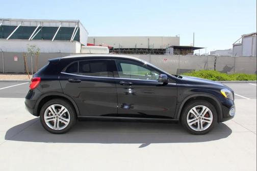 Black 2018 Mercedes-Benz GLA 250 4MATIC