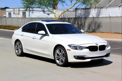 2017 BMW 330 330i xDrive Sedan 4D