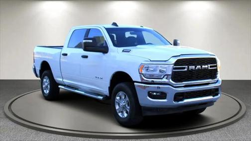 2023 RAM 2500 Tradesman Crew Cab SWB 4WD