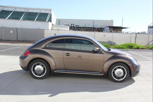 2012 Volkswagen Beetle 2.5L