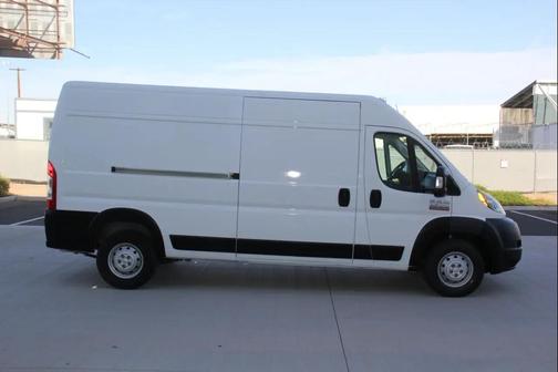 White 2022 RAM ProMaster 2500 High Roof