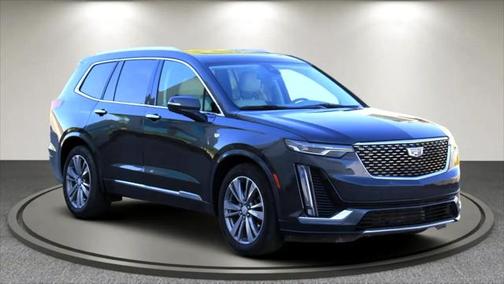 2022 Cadillac XT6 Premium Luxury FWD