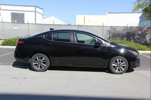 Black 2025 Nissan Versa 1.6 SV
