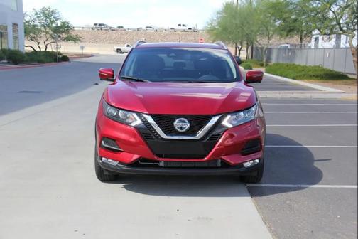 2022 Nissan Rogue Sport SV