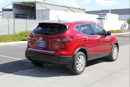 2022 Nissan Rogue Sport SV