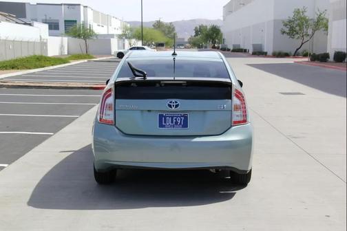 Green 2015 Toyota Prius Three