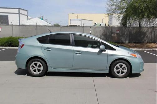 Green 2015 Toyota Prius Three