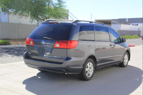 2007 Toyota Sienna LE