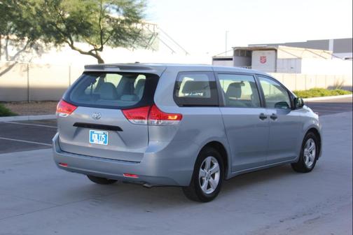 2014 Toyota Sienna L