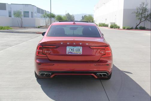 2019 Volvo S60 T6 R-Design
