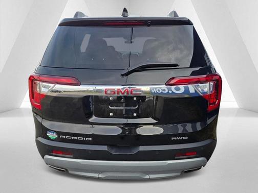 2022 GMC Acadia AWD SLT