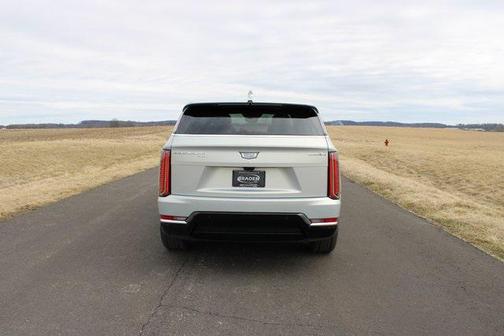 2025 Cadillac Escalade Luxury