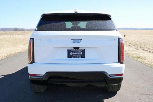 2025 Cadillac Escalade IQ Sport 2
