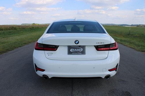 2021 BMW 330e Base