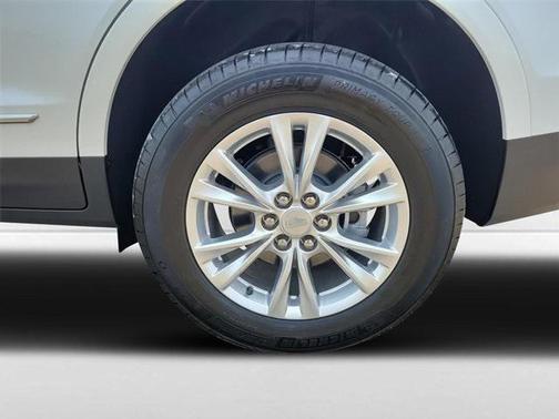 2024 Cadillac XT5 Luxury