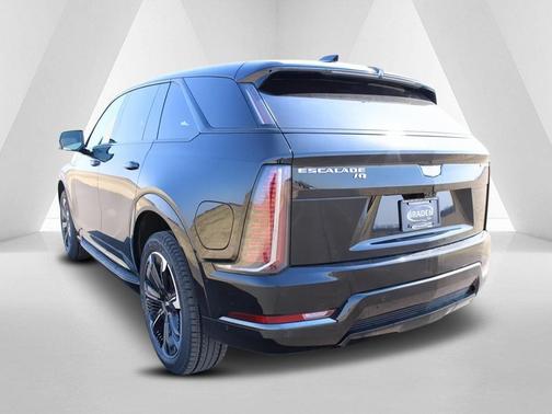 2025 Cadillac Escalade IQ Sport 2