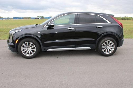 2022 Cadillac XT4 Premium Luxury