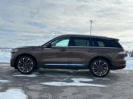 2022 Lincoln Aviator Reserve AWD