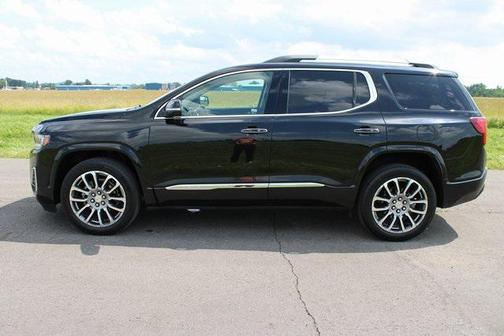 2022 GMC Acadia Denali