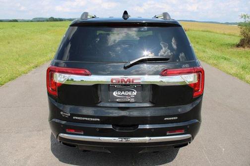 2022 GMC Acadia Denali