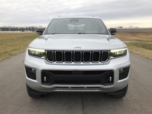 2022 Jeep Grand Cherokee Overland