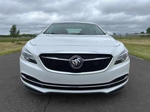2017 Buick LaCrosse Essence