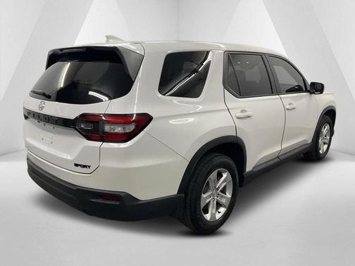 2023 Honda Pilot 2WD LX