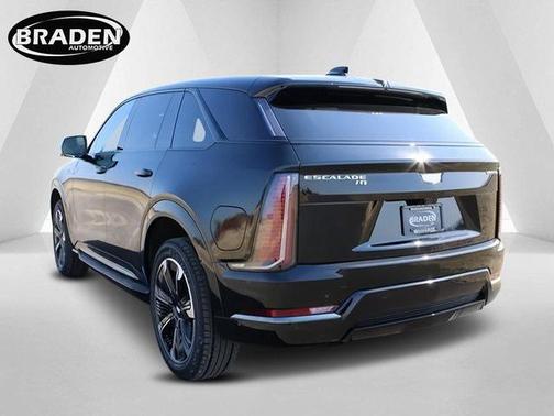 2025 Cadillac Escalade IQ Sport 2
