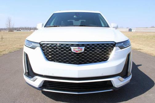 2025 Cadillac XT6 Luxury AWD